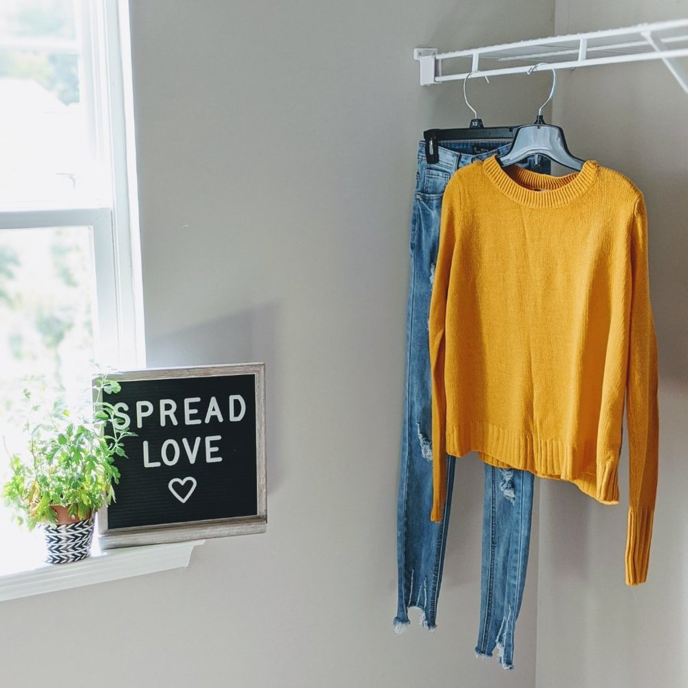 H&M Divided Mustard Yellow Sweater - S